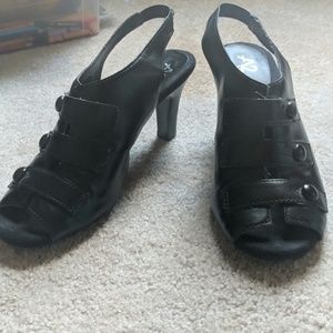 Womens shoes